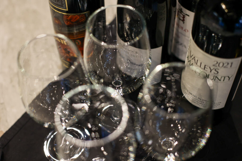 Wine Wednesdays – Free Tastings of Wine or Spirits Every Wednesday 6-8PM